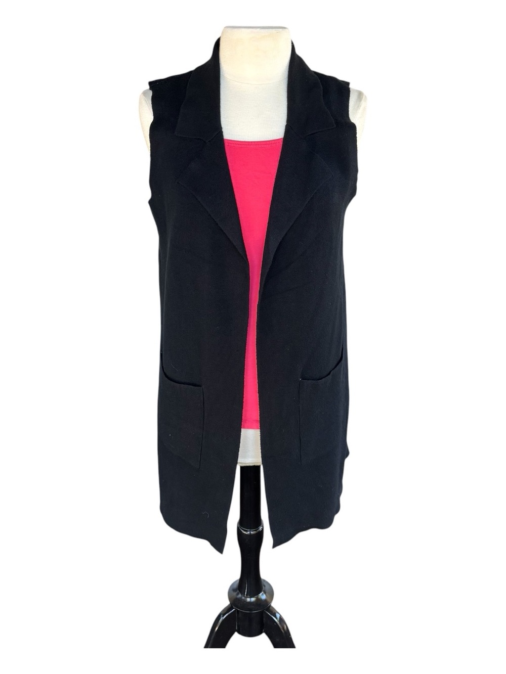 *NWT* Dreamers by Debut Black Sleeveless Vest Size M/L